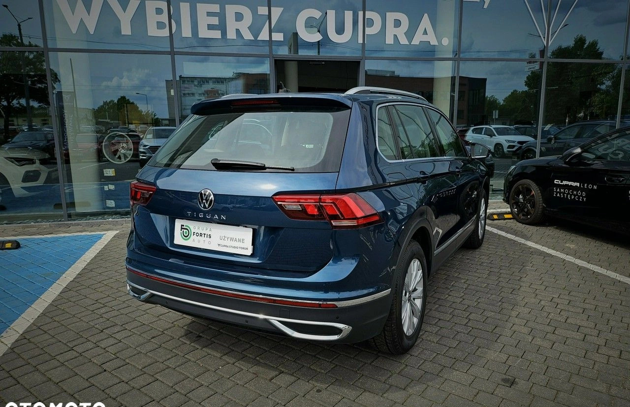 Volkswagen Tiguan cena 129900 przebieg: 27700, rok produkcji 2020 z Giżycko małe 742